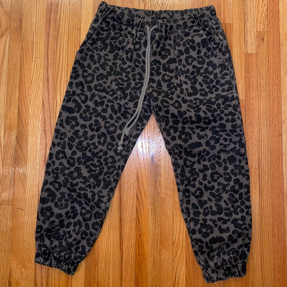 Low rise denim leopard joggers